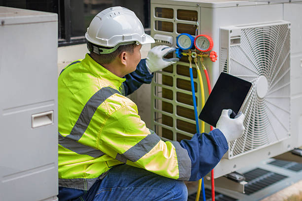 Professional Hvac technician working in Hershey, PA